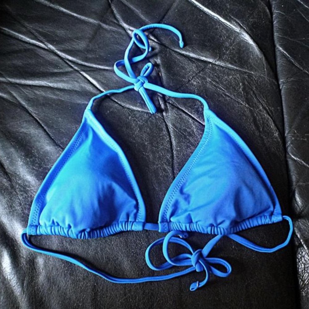 NWOT - Padded Triangle Halter Bikini Top in Blue